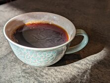 コーヒーの湯気と膜の奇妙なダイナミクス