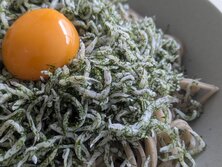 すじ青のりしらす