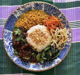 ミャンマーの発酵黒豆ペースト『ポンイェージー』のポークカレー　食べて知るランチ会